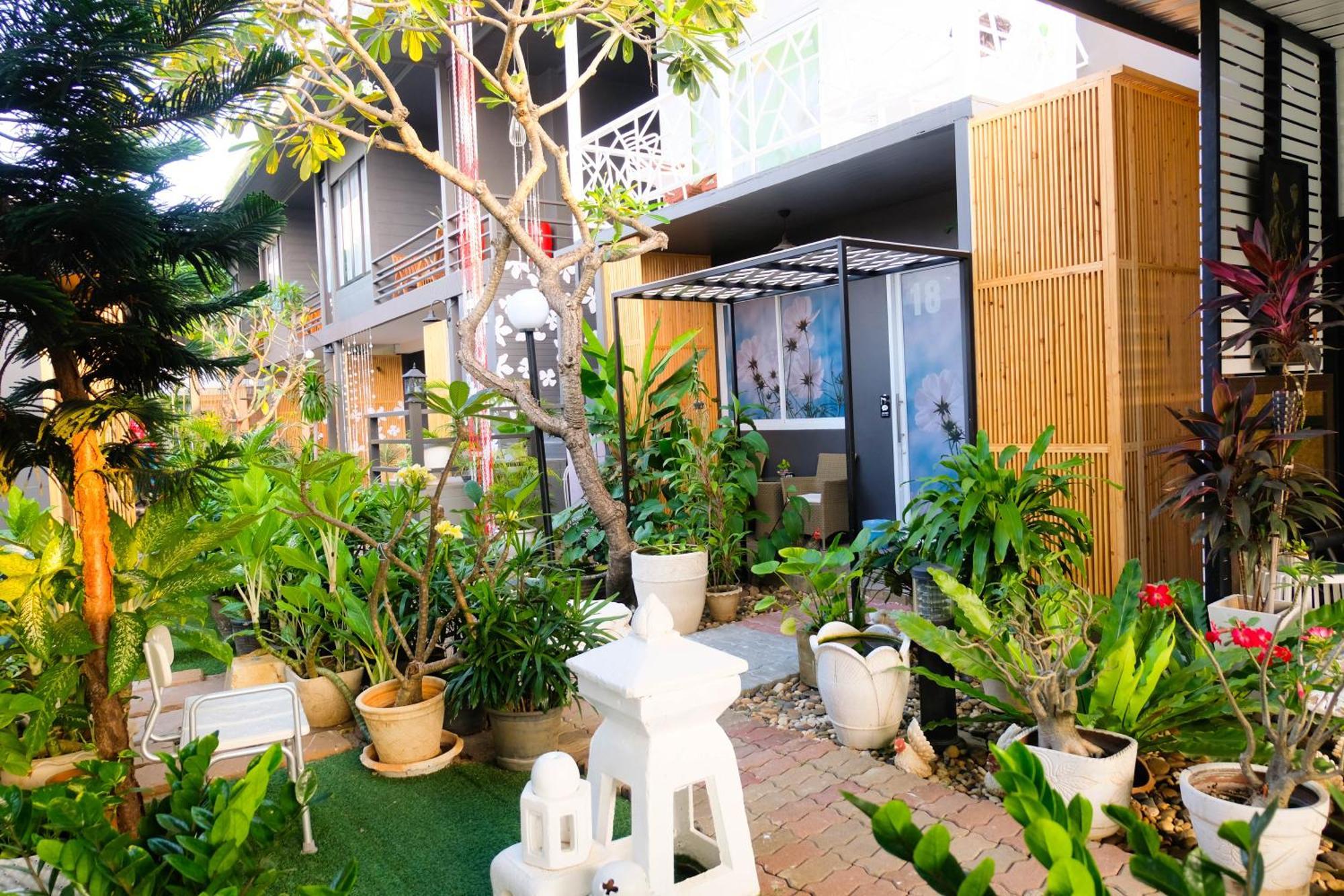 Baan Poon Garden Hotel Bãi biển Chaweng Ngoại thất bức ảnh