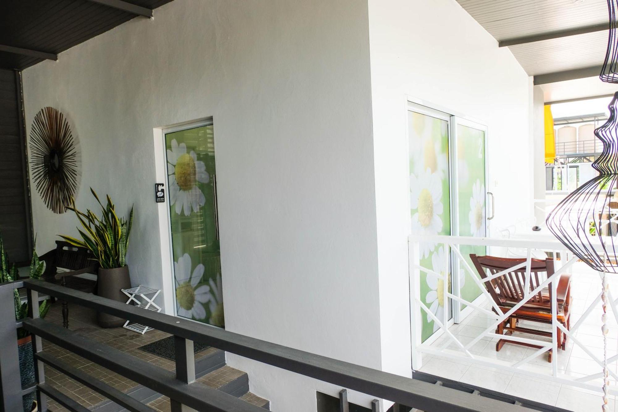 Baan Poon Garden Hotel Bãi biển Chaweng Ngoại thất bức ảnh